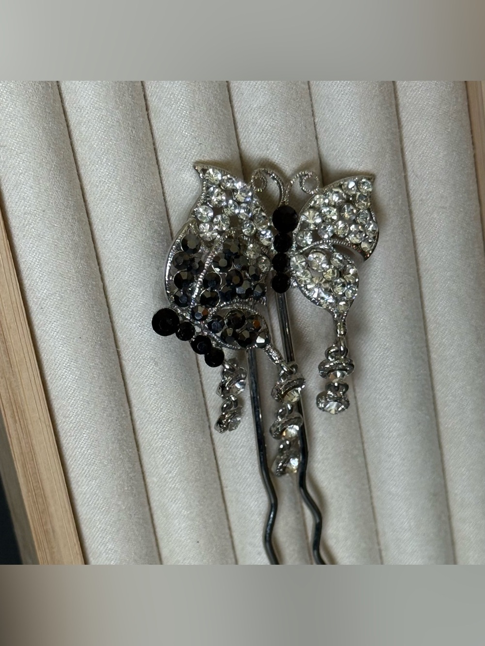 Black & Clear Crystal Butterfly Hair Pin - Picture 14 of 14